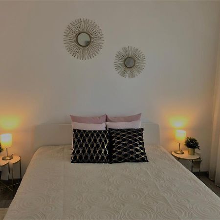 Glamour Apartman Tapolca Bagian luar foto