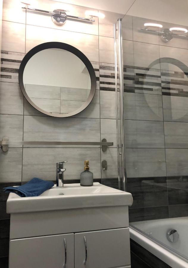 Glamour Apartman Tapolca Bagian luar foto